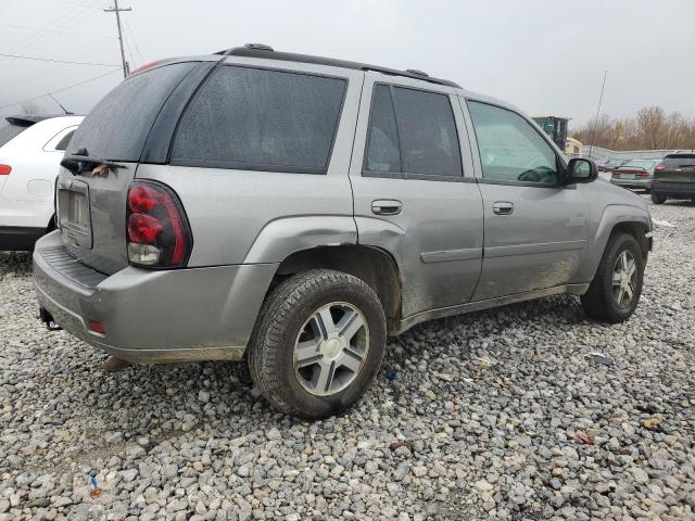 Photo 2 VIN: 1GNDT13S072195342 - CHEVROLET TRAILBLAZE 