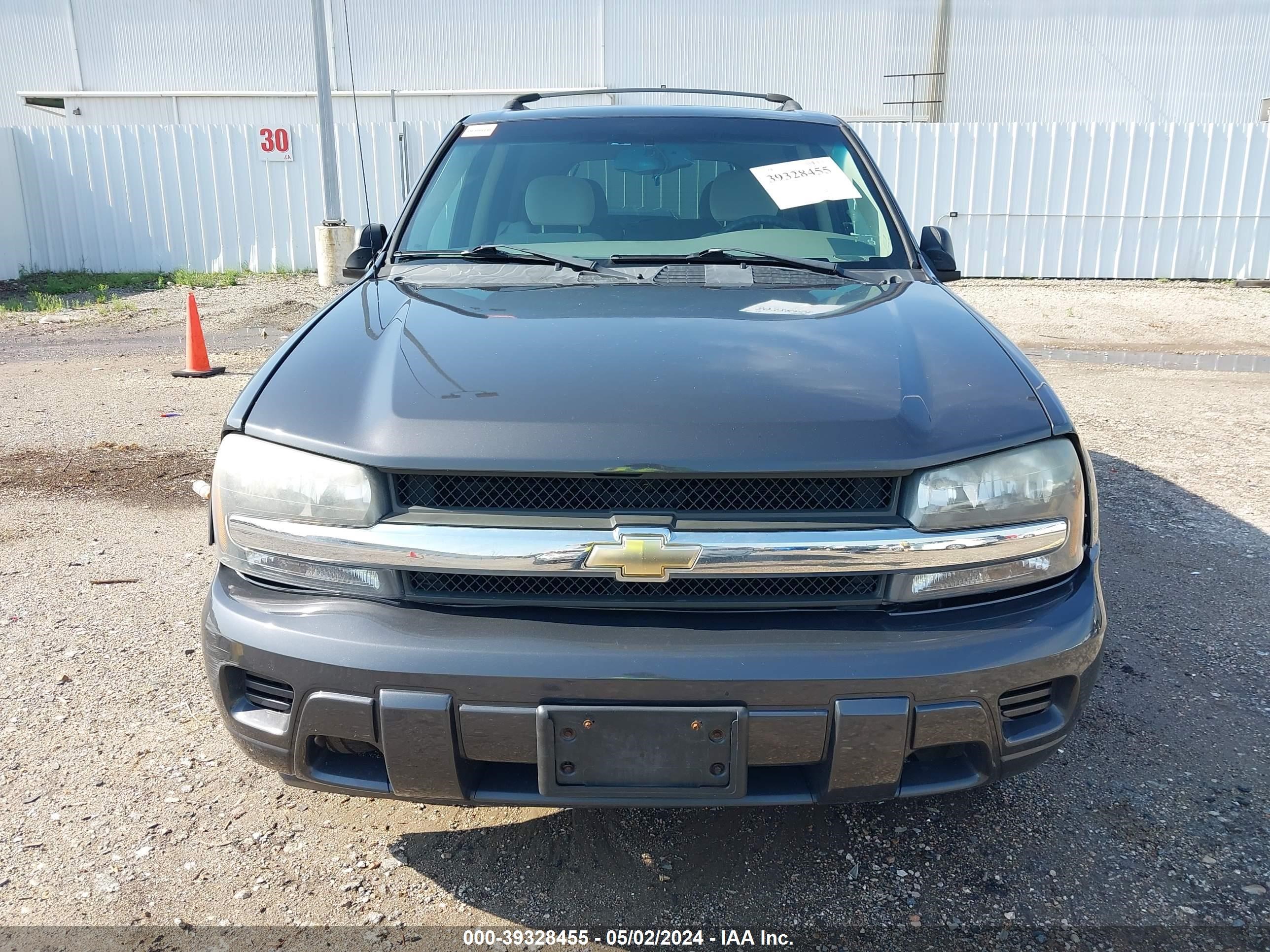 Photo 11 VIN: 1GNDT13S072283646 - CHEVROLET TRAILBLAZER 