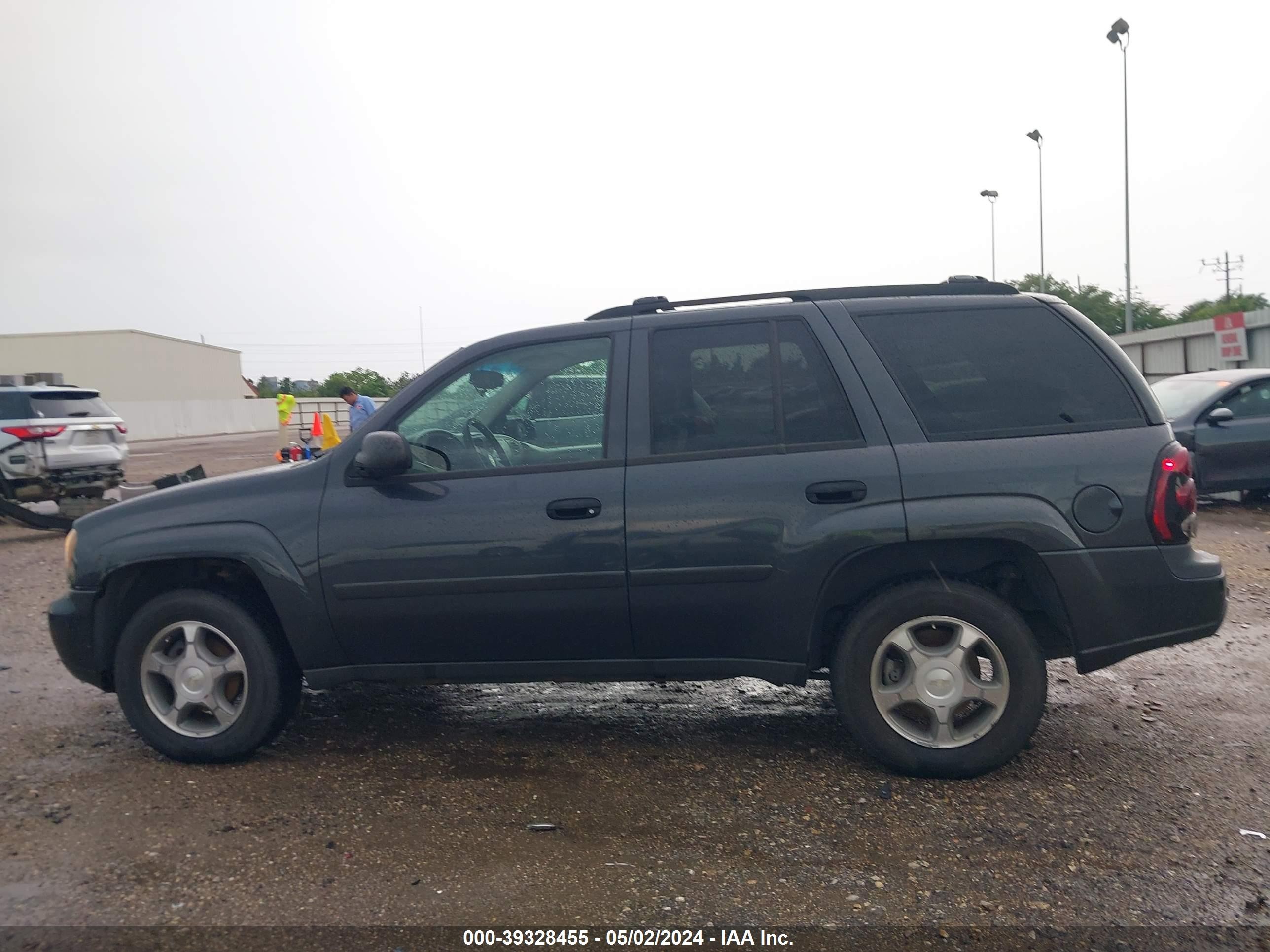 Photo 13 VIN: 1GNDT13S072283646 - CHEVROLET TRAILBLAZER 