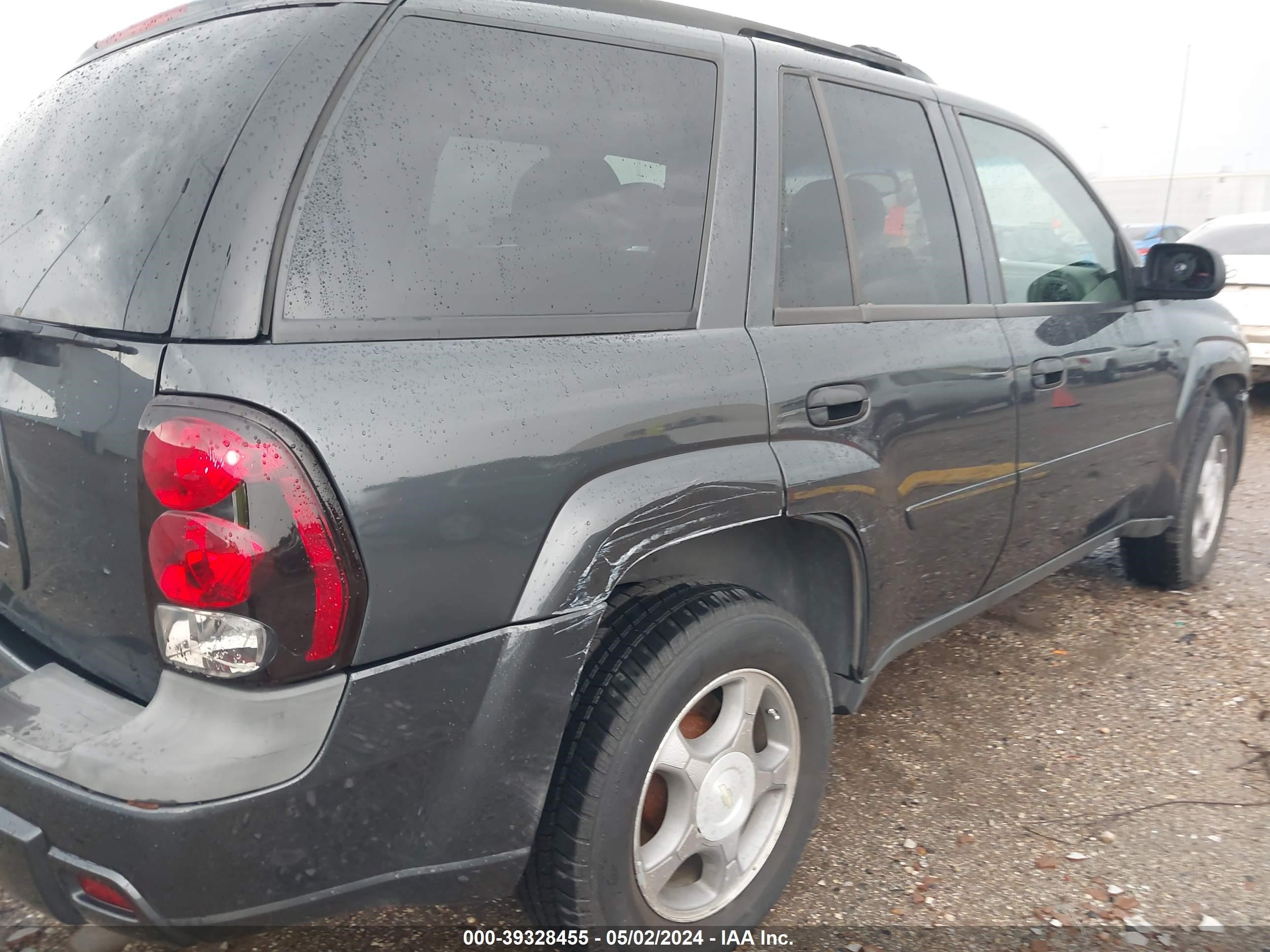 Photo 5 VIN: 1GNDT13S072283646 - CHEVROLET TRAILBLAZER 