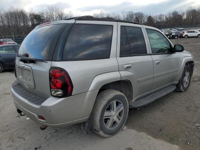 Photo 2 VIN: 1GNDT13S072304897 - CHEVROLET TRAILBLAZE 