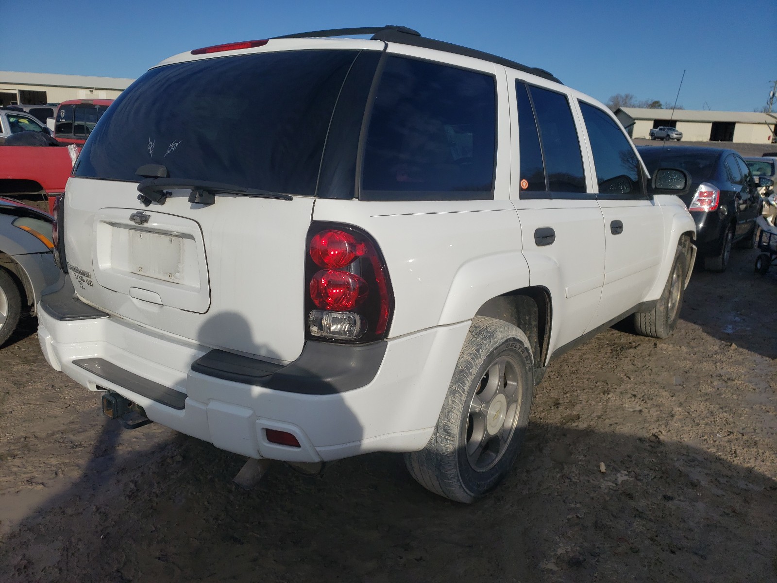 Photo 3 VIN: 1GNDT13S082172645 - CHEVROLET TRAILBLAZE 