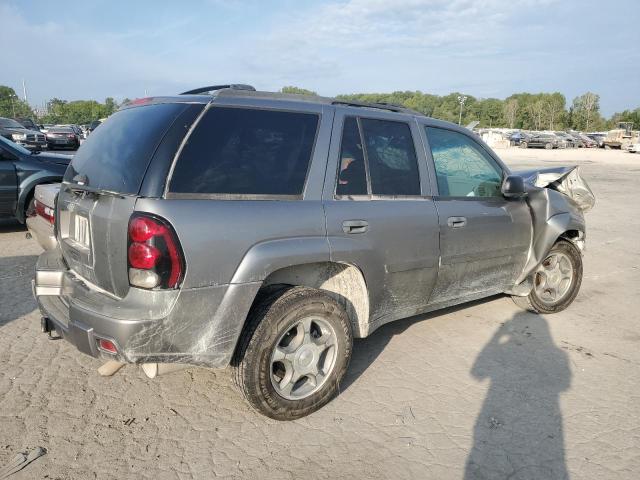 Photo 2 VIN: 1GNDT13S082239485 - CHEVROLET TRAILBLAZE 