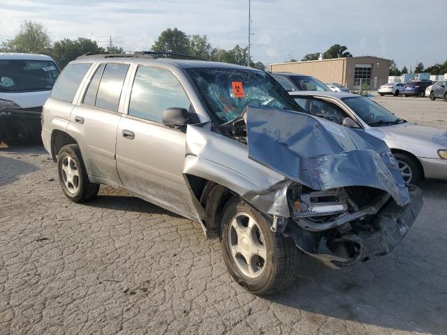 Photo 3 VIN: 1GNDT13S082239485 - CHEVROLET TRAILBLAZE 