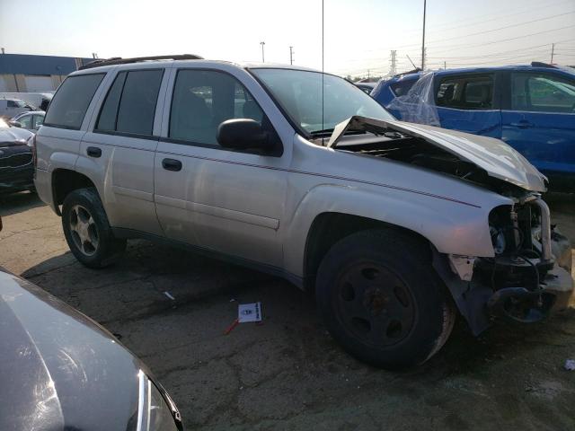 Photo 3 VIN: 1GNDT13S082246341 - CHEVROLET TRAILBLAZE 