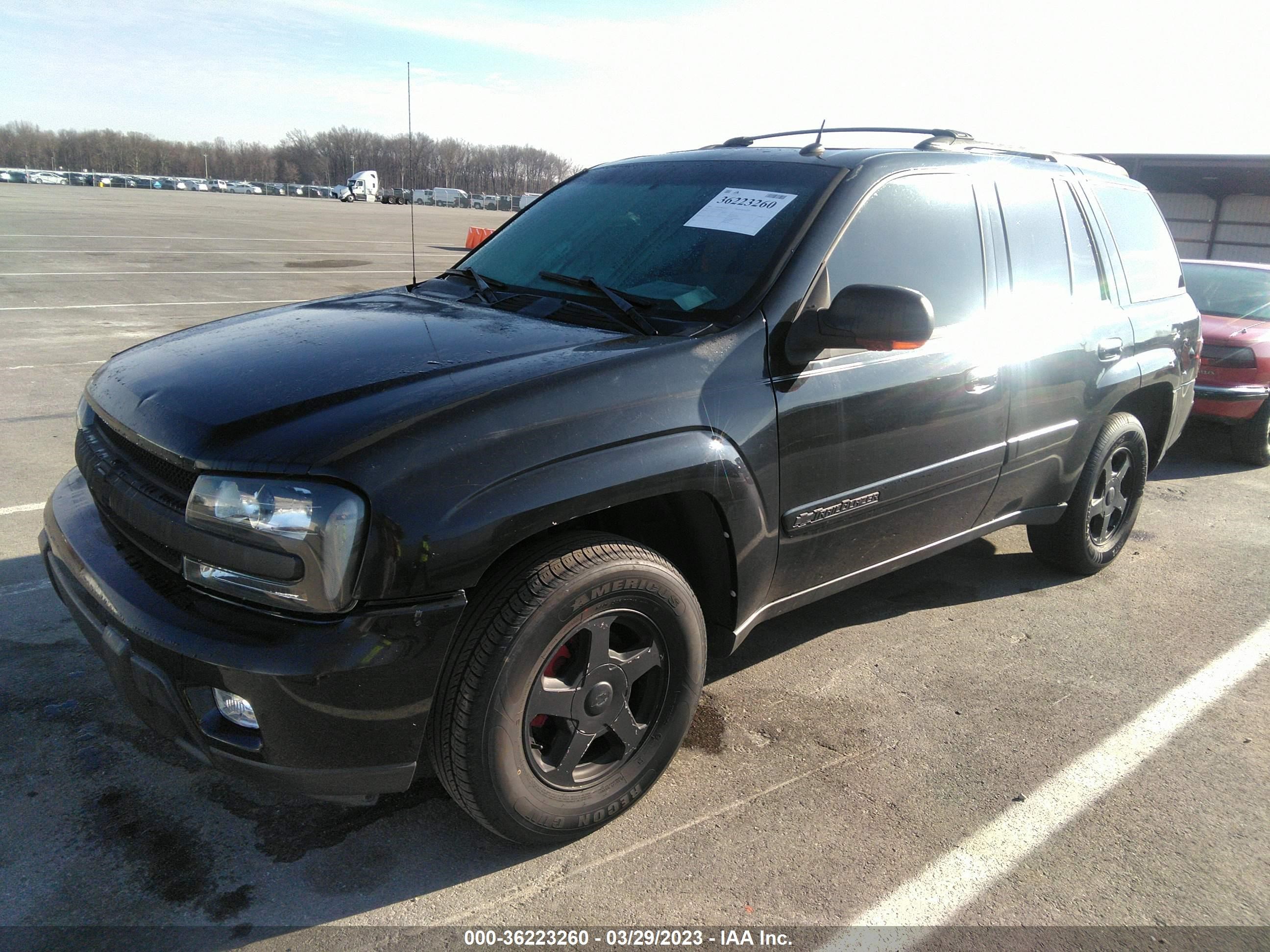 Photo 2 VIN: 1GNDT13S142304001 - CHEVROLET TRAILBLAZER 