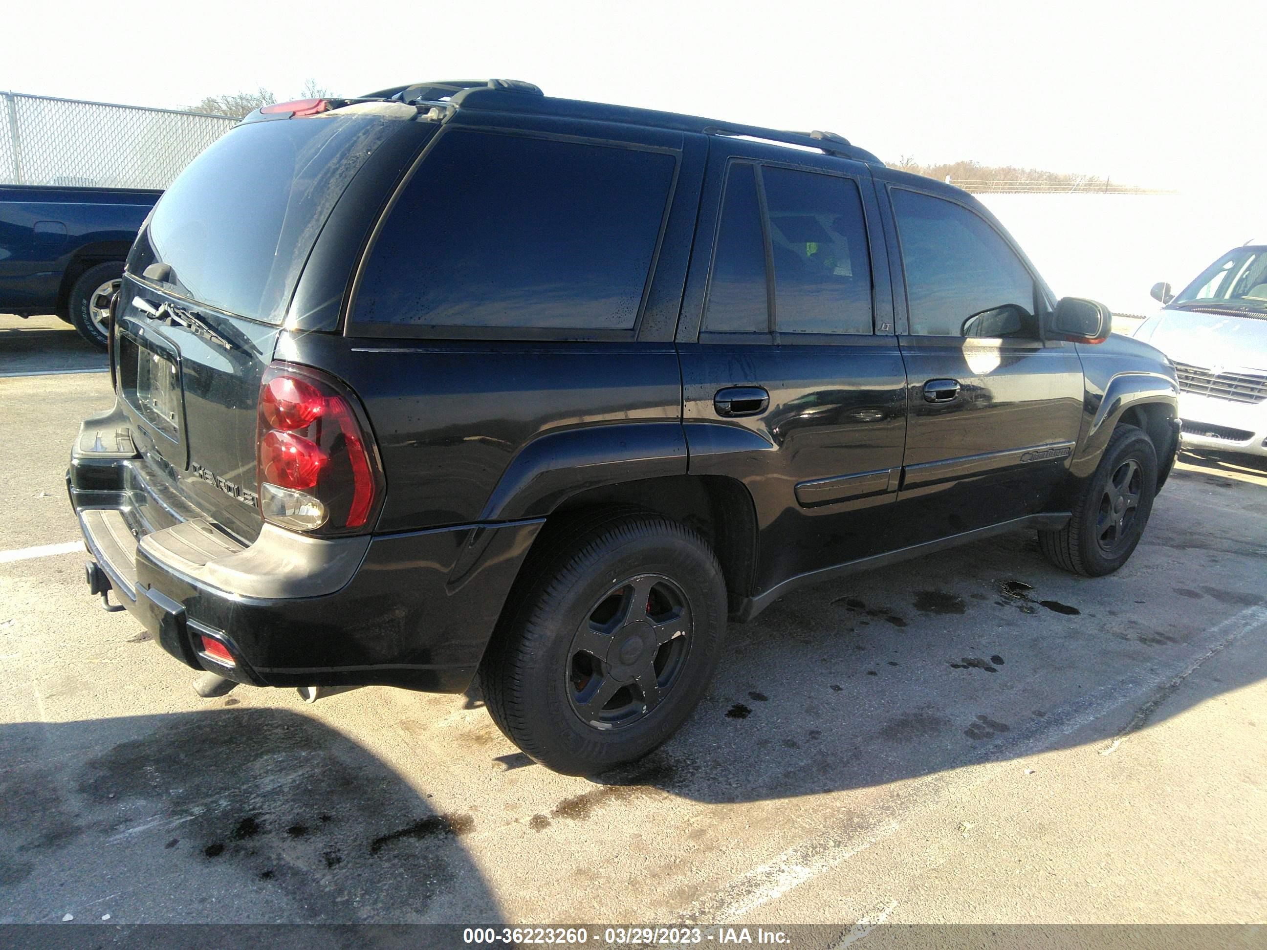 Photo 4 VIN: 1GNDT13S142304001 - CHEVROLET TRAILBLAZER 