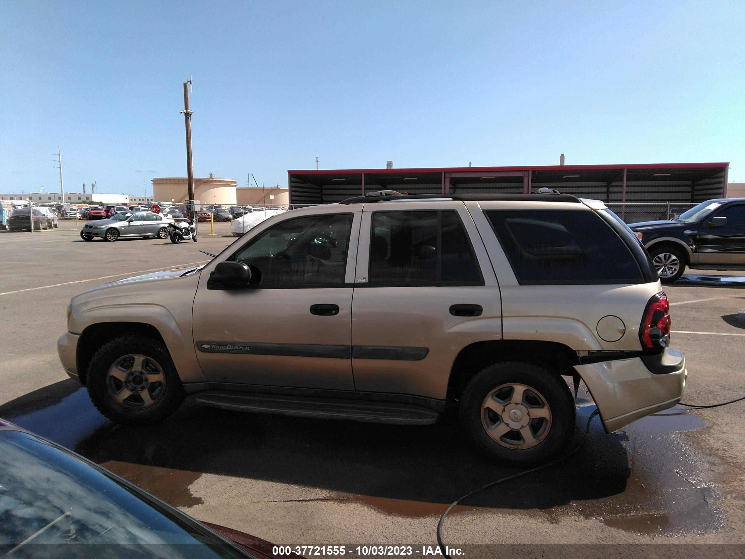 Photo 13 VIN: 1GNDT13S142351237 - CHEVROLET TRAILBLAZER 