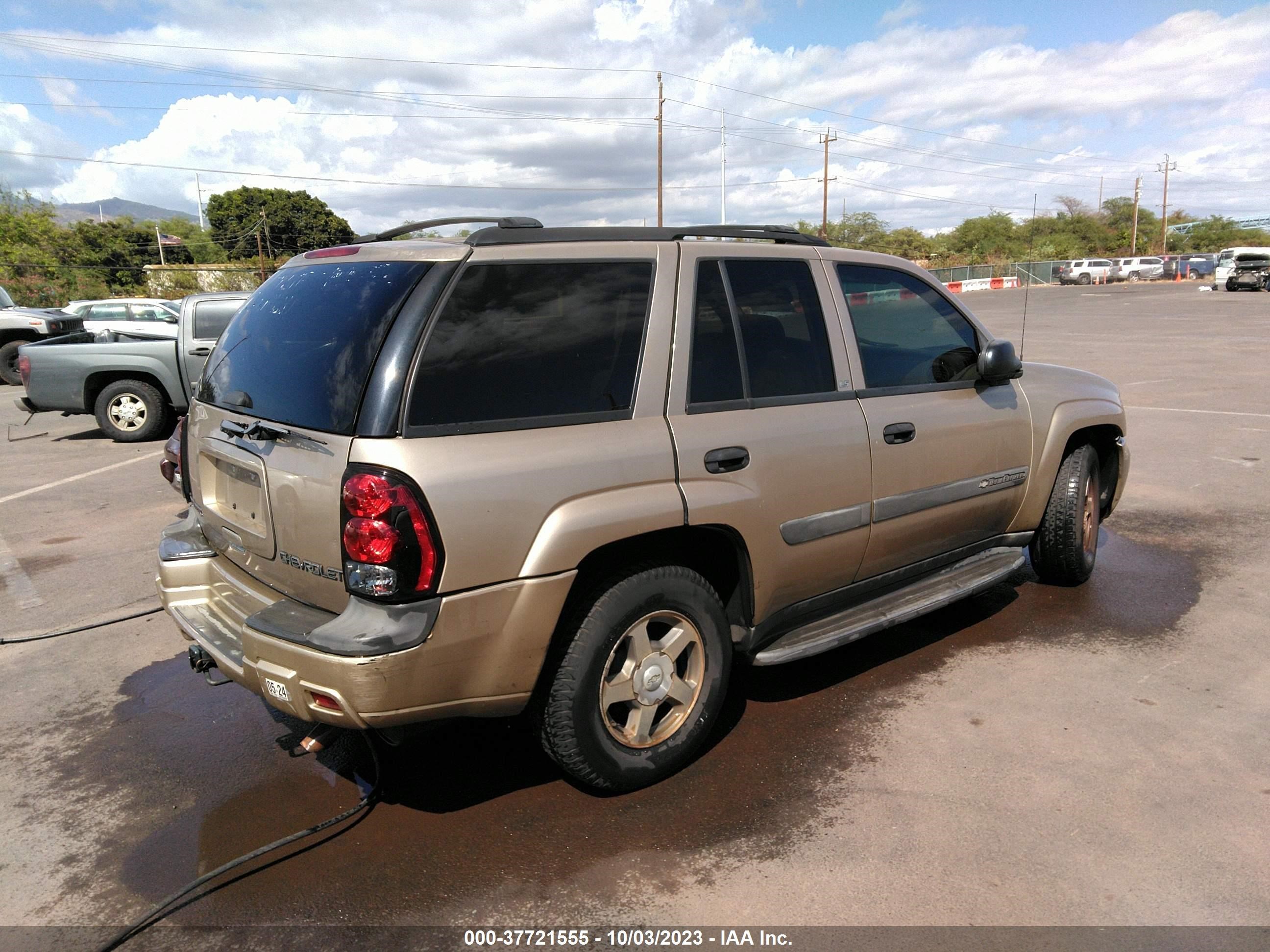 Photo 3 VIN: 1GNDT13S142351237 - CHEVROLET TRAILBLAZER 