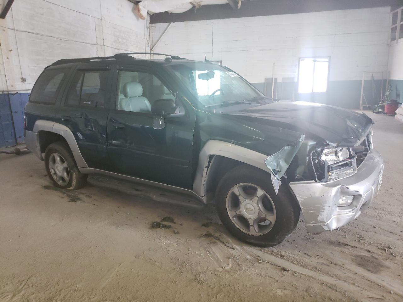 Photo 3 VIN: 1GNDT13S152198523 - CHEVROLET TRAILBLAZER 