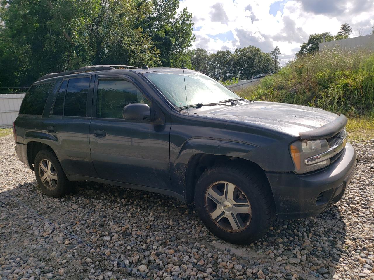 Photo 3 VIN: 1GNDT13S152268103 - CHEVROLET TRAILBLAZER 