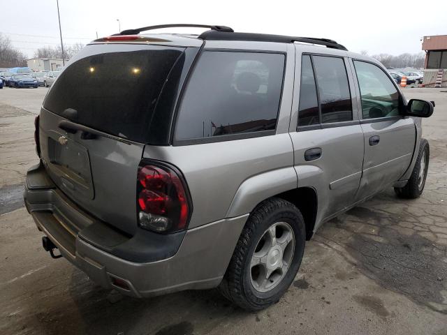 Photo 2 VIN: 1GNDT13S172176282 - CHEVROLET TRAILBLAZE 