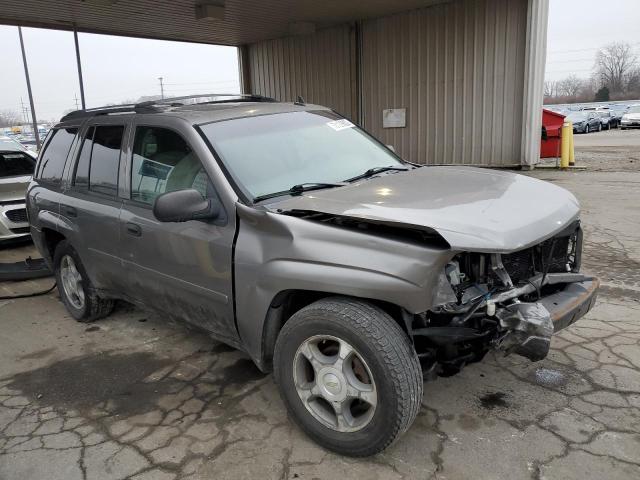 Photo 3 VIN: 1GNDT13S172176282 - CHEVROLET TRAILBLAZE 