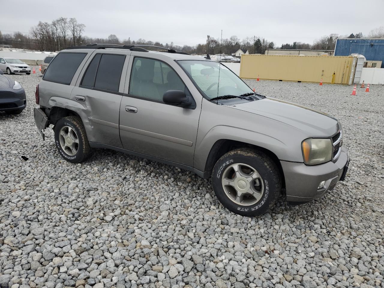 Photo 3 VIN: 1GNDT13S182120666 - CHEVROLET TRAILBLAZER 