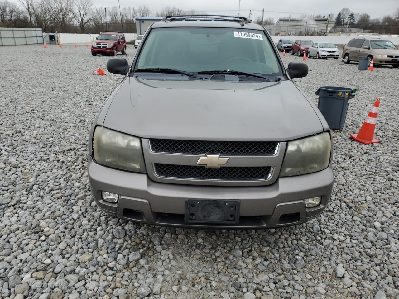 Photo 4 VIN: 1GNDT13S182120666 - CHEVROLET TRAILBLAZER 