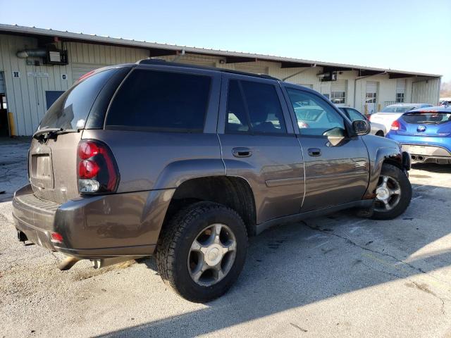 Photo 2 VIN: 1GNDT13S182189793 - CHEVROLET TRAILBLAZE 