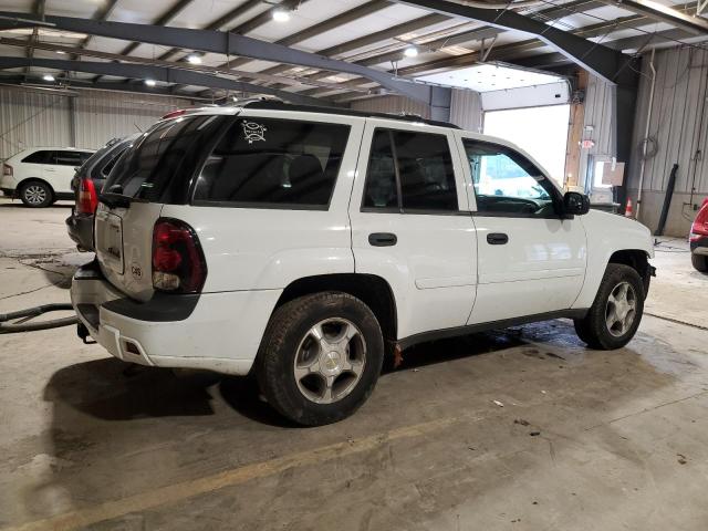 Photo 2 VIN: 1GNDT13S182210853 - CHEVROLET TRAILBLAZE 