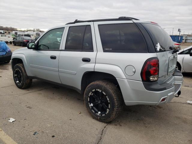 Photo 1 VIN: 1GNDT13S182231329 - CHEVROLET TRAILBLZR 