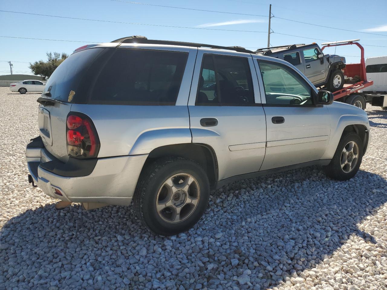 Photo 2 VIN: 1GNDT13S182241861 - CHEVROLET TRAILBLAZER 