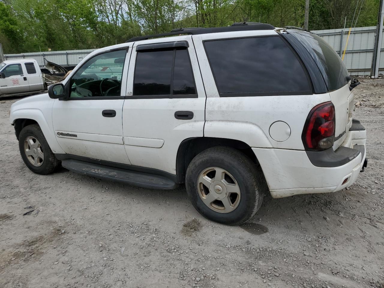 Photo 1 VIN: 1GNDT13S222343063 - CHEVROLET TRAILBLAZER 