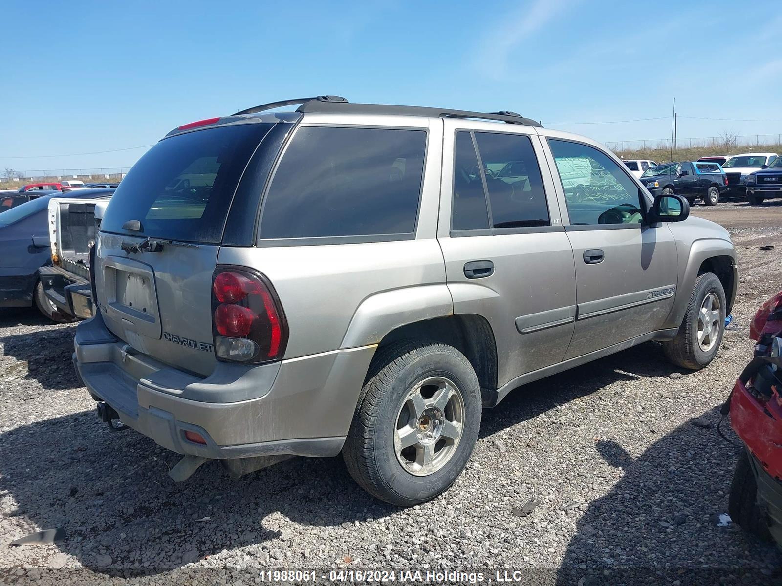 Photo 12 VIN: 1GNDT13S222480066 - CHEVROLET TRAILBLAZER 