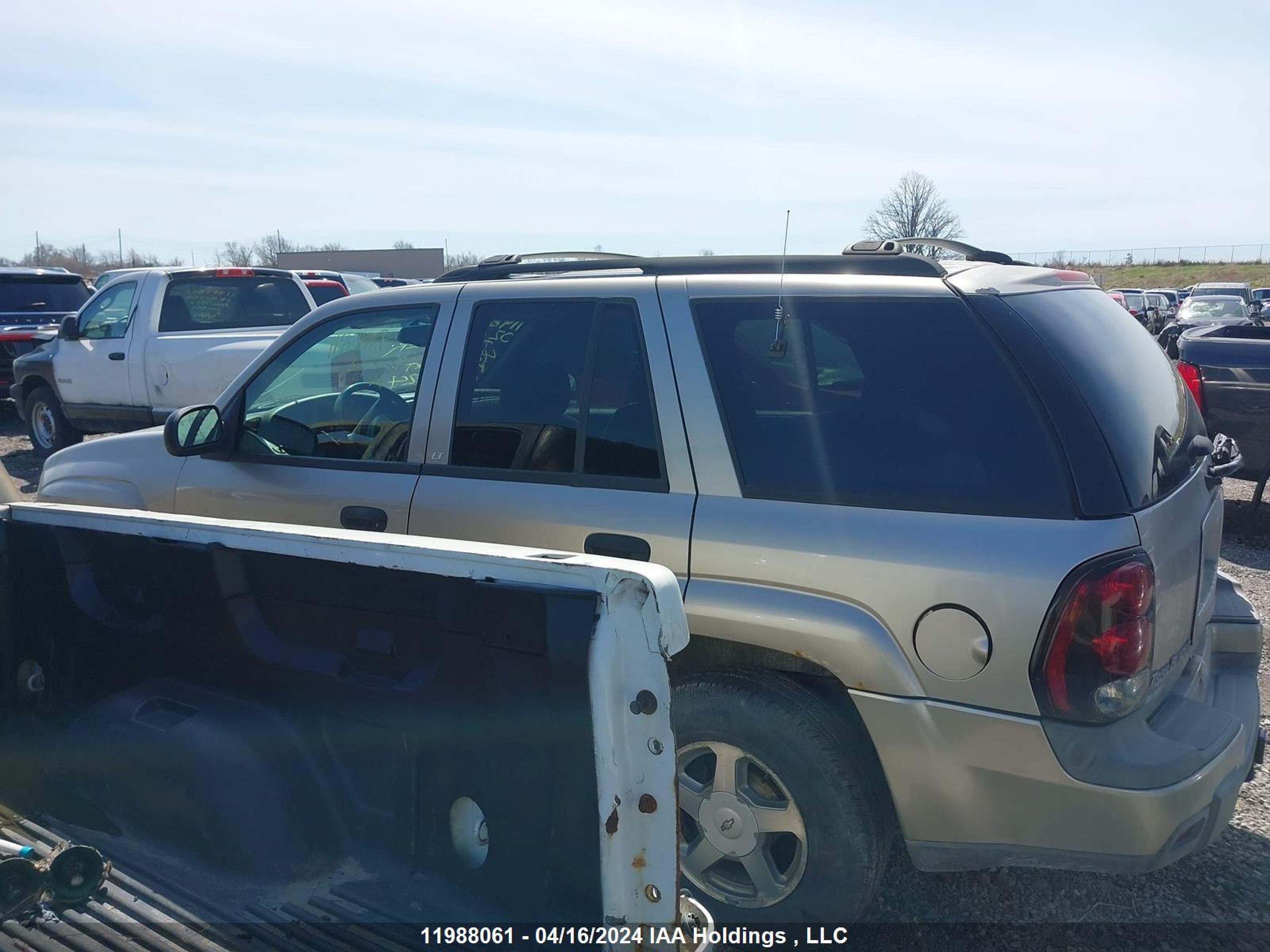 Photo 13 VIN: 1GNDT13S222480066 - CHEVROLET TRAILBLAZER 