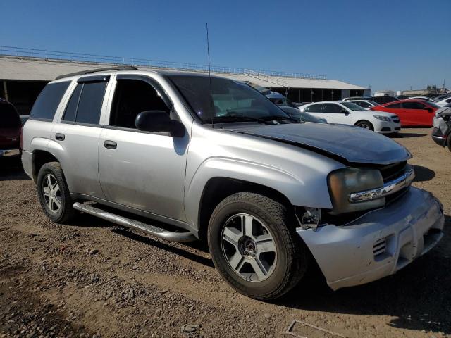 Photo 3 VIN: 1GNDT13S242387888 - CHEVROLET TRAILBLAZE 