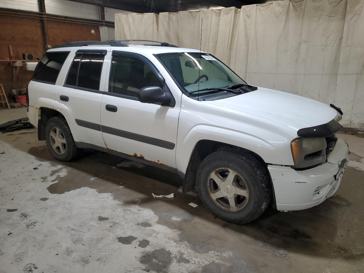 Photo 3 VIN: 1GNDT13S252182184 - CHEVROLET TRAILBLAZER 