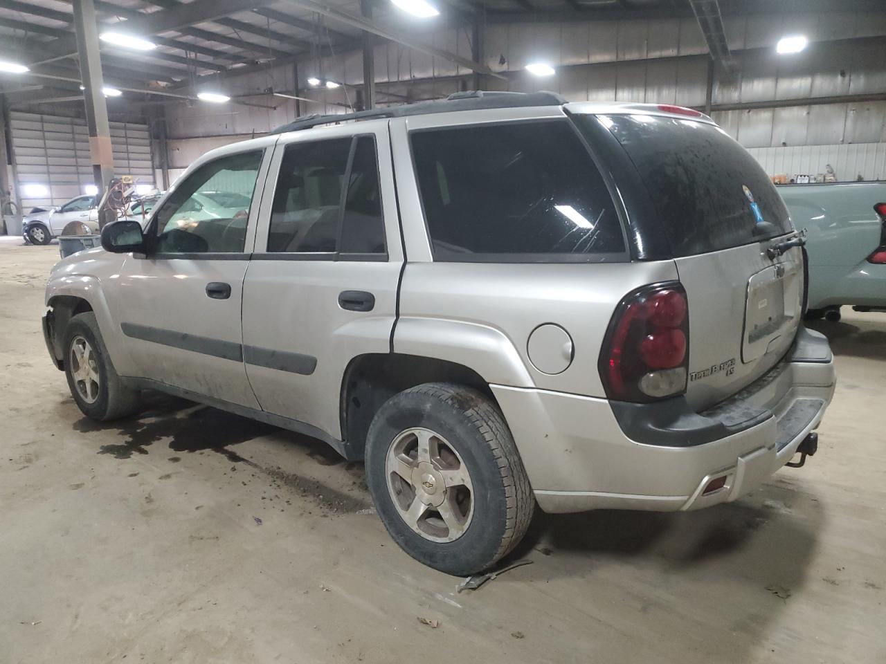 Photo 1 VIN: 1GNDT13S252298064 - CHEVROLET TRAILBLAZER 