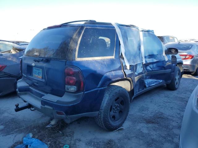 Photo 2 VIN: 1GNDT13S252366122 - CHEVROLET TRAILBLAZE 