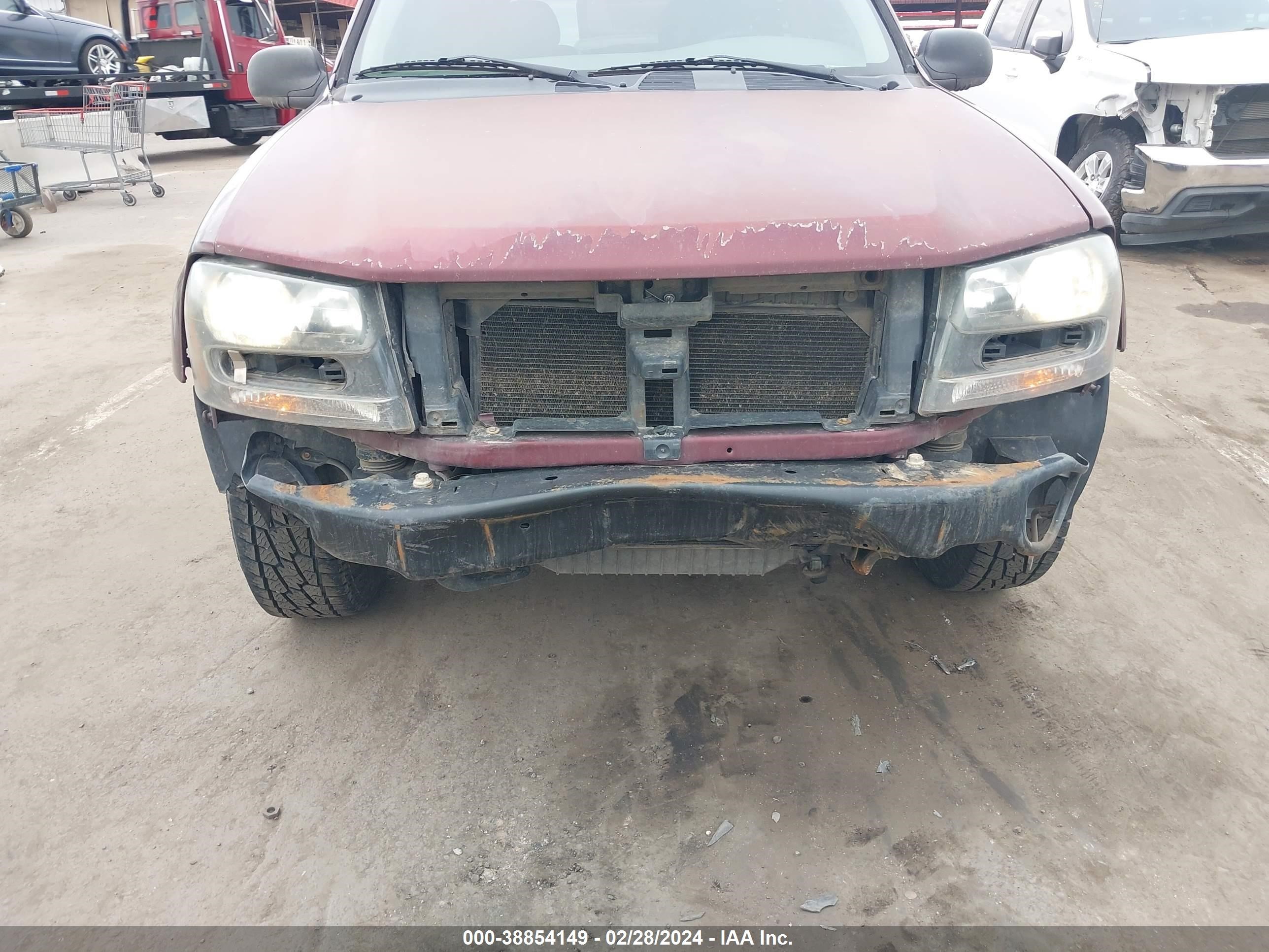 Photo 5 VIN: 1GNDT13S262157948 - CHEVROLET TRAILBLAZER 