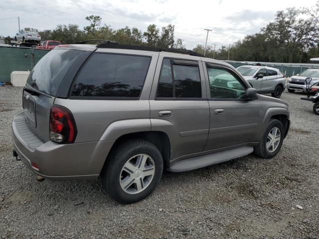 Photo 2 VIN: 1GNDT13S272130573 - CHEVROLET TRAILBLAZE 