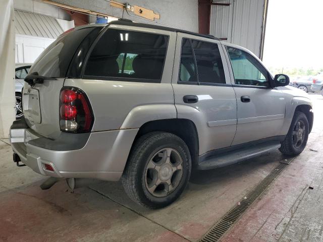 Photo 2 VIN: 1GNDT13S272199277 - CHEVROLET TRAILBLAZE 