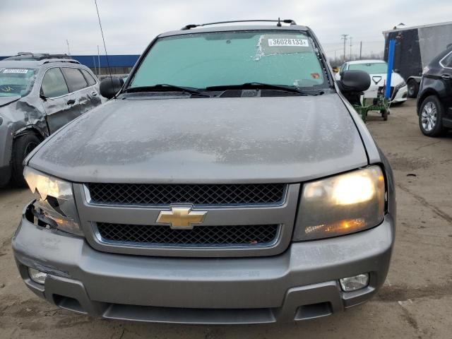 Photo 4 VIN: 1GNDT13S282152980 - CHEVROLET TRAILBLAZE 