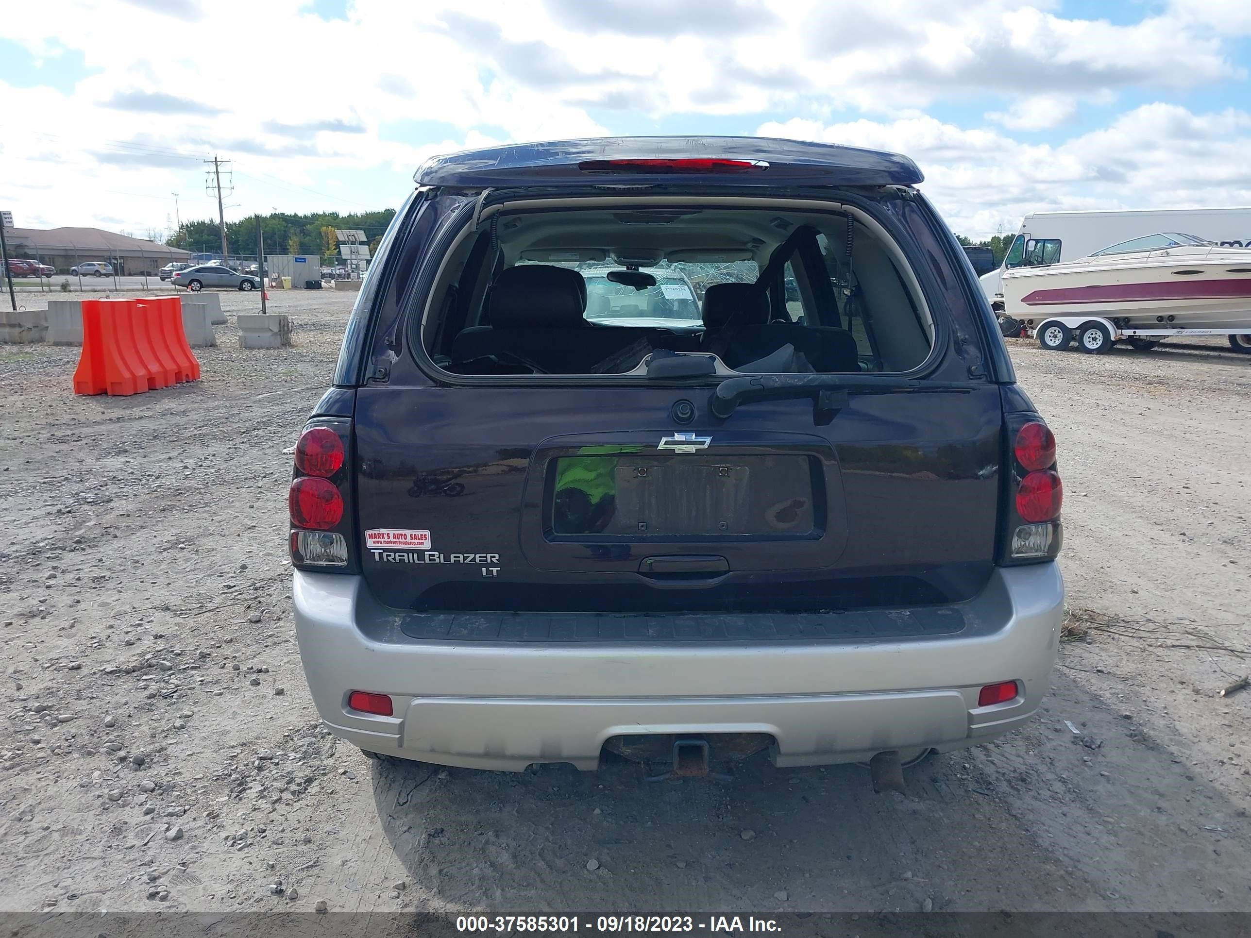 Photo 16 VIN: 1GNDT13S282260662 - CHEVROLET TRAILBLAZER 