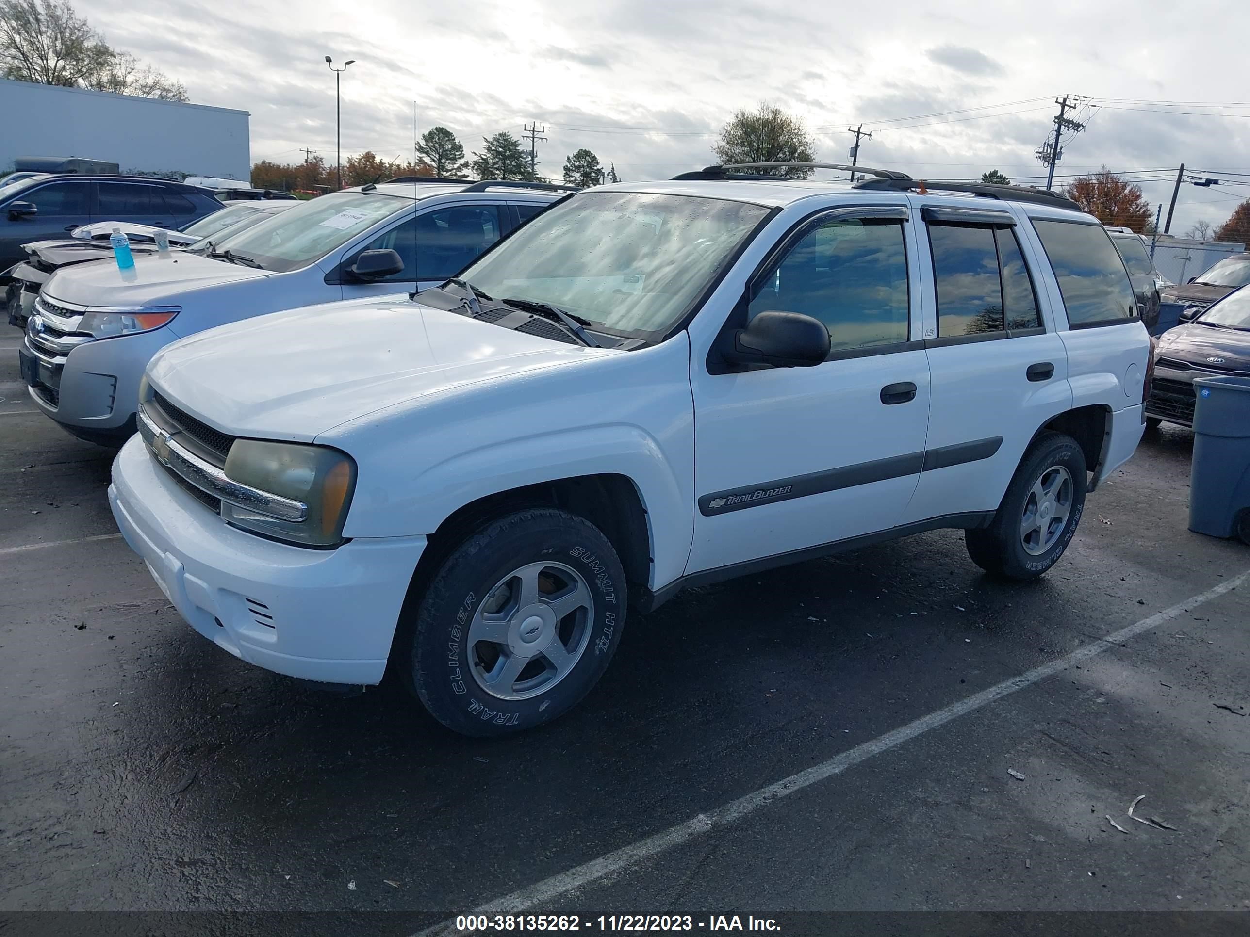 Photo 1 VIN: 1GNDT13S342367830 - CHEVROLET TRAILBLAZER 