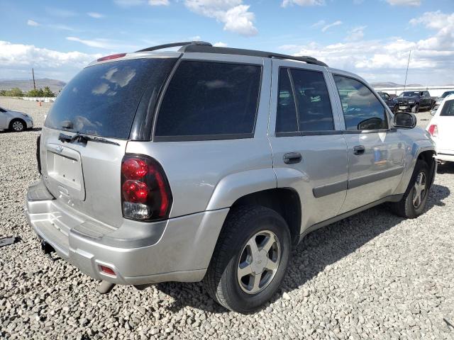 Photo 2 VIN: 1GNDT13S352205472 - CHEVROLET TRAILBLZR 