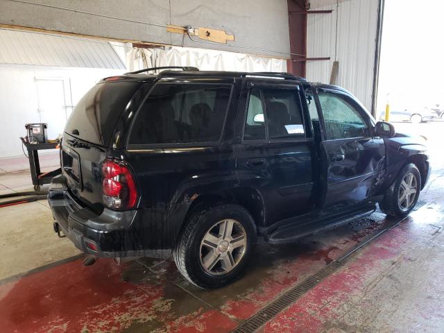 Photo 2 VIN: 1GNDT13S352381681 - CHEVROLET TRAILBLAZE 