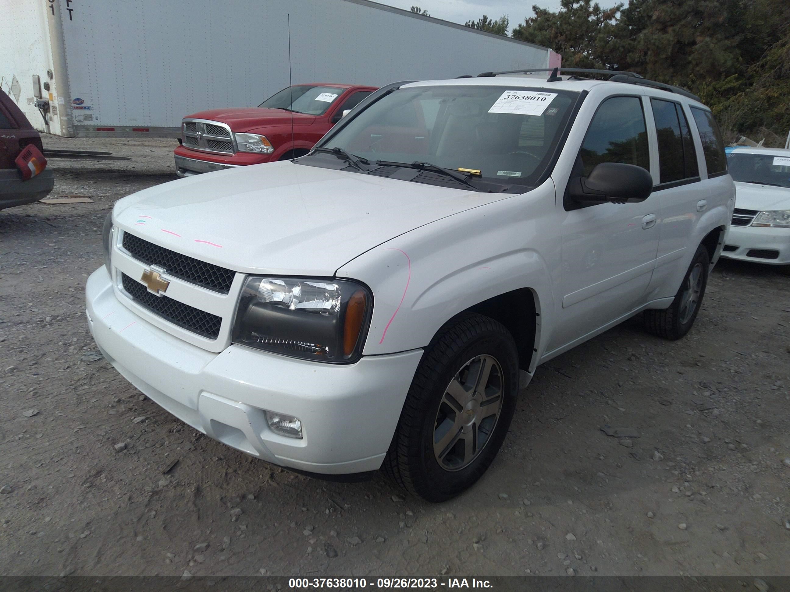 Photo 1 VIN: 1GNDT13S362101100 - CHEVROLET TRAILBLAZER 