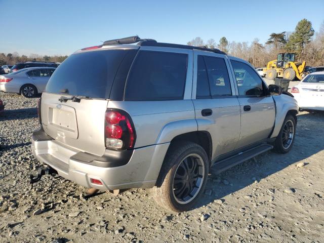 Photo 2 VIN: 1GNDT13S362119581 - CHEVROLET TRAILBLZR 