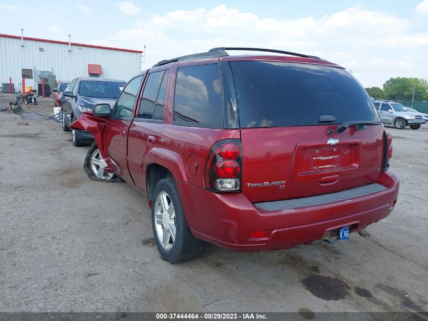 Photo 2 VIN: 1GNDT13S372136110 - CHEVROLET TRAILBLAZER 