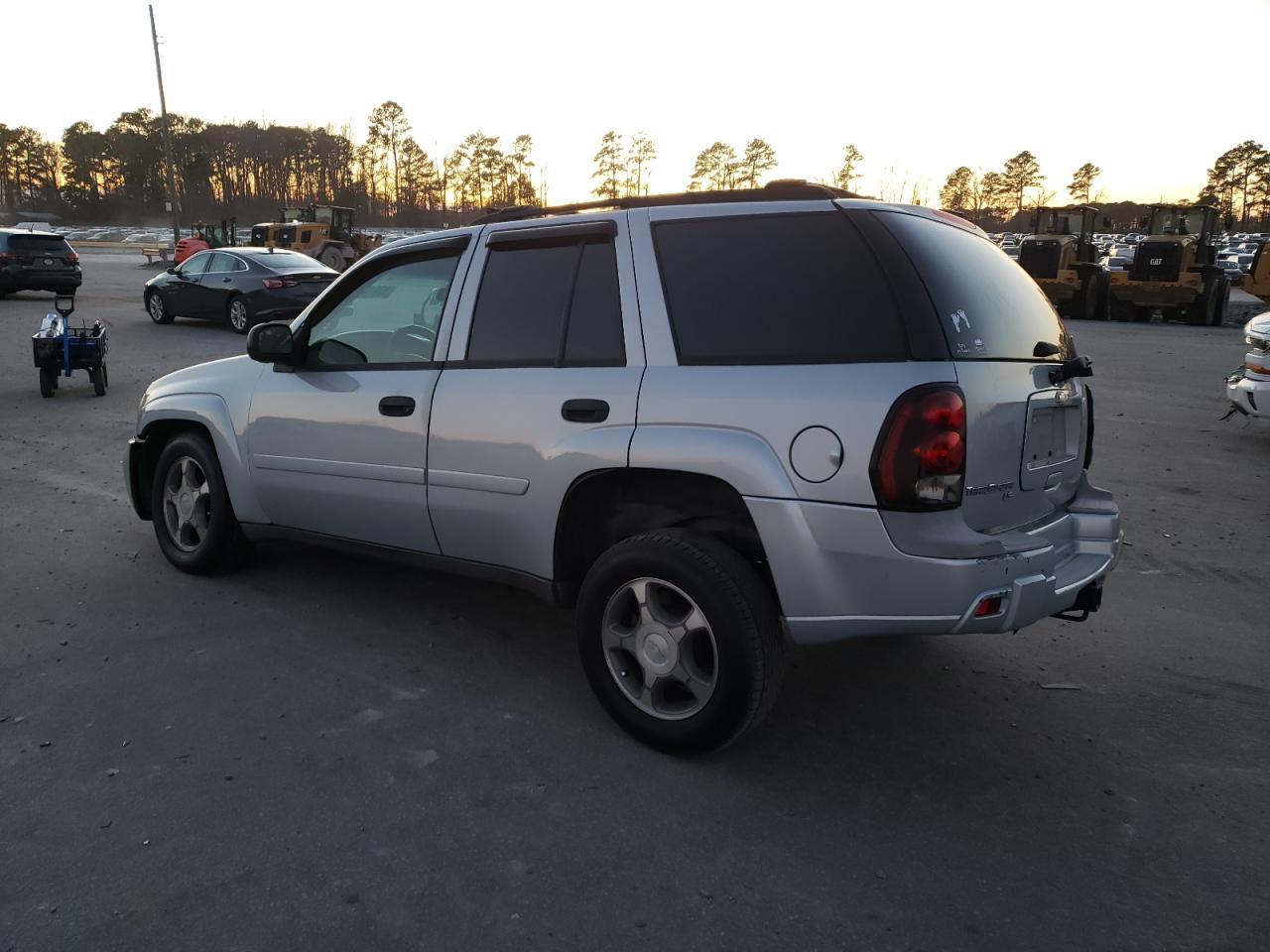 Photo 1 VIN: 1GNDT13S372209038 - CHEVROLET TRAILBLAZER 