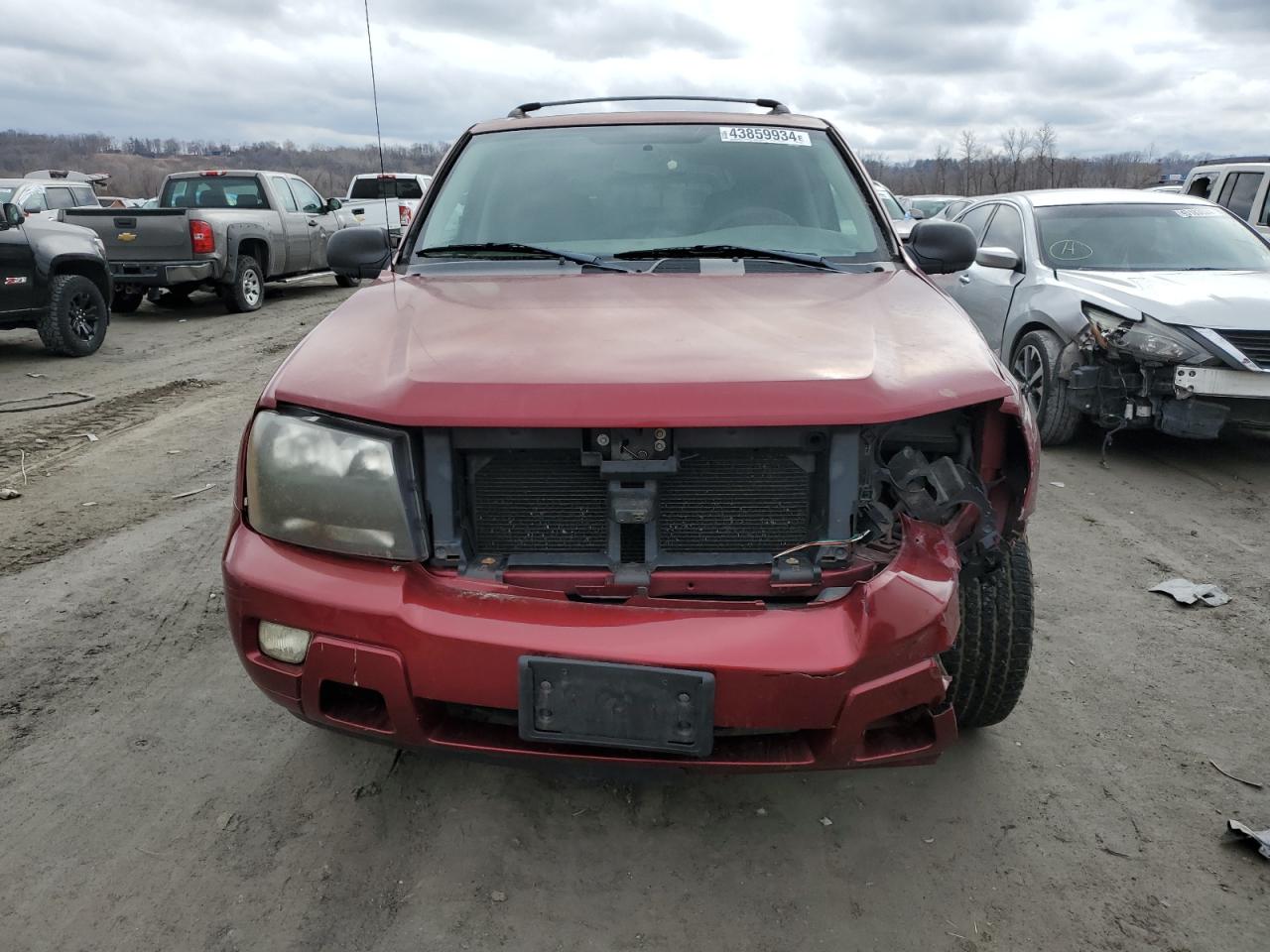 Photo 4 VIN: 1GNDT13S382136061 - CHEVROLET TRAILBLAZER 