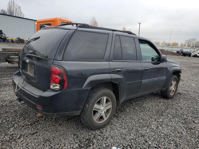 Photo 2 VIN: 1GNDT13S382184594 - CHEVROLET TRAILBLAZE 