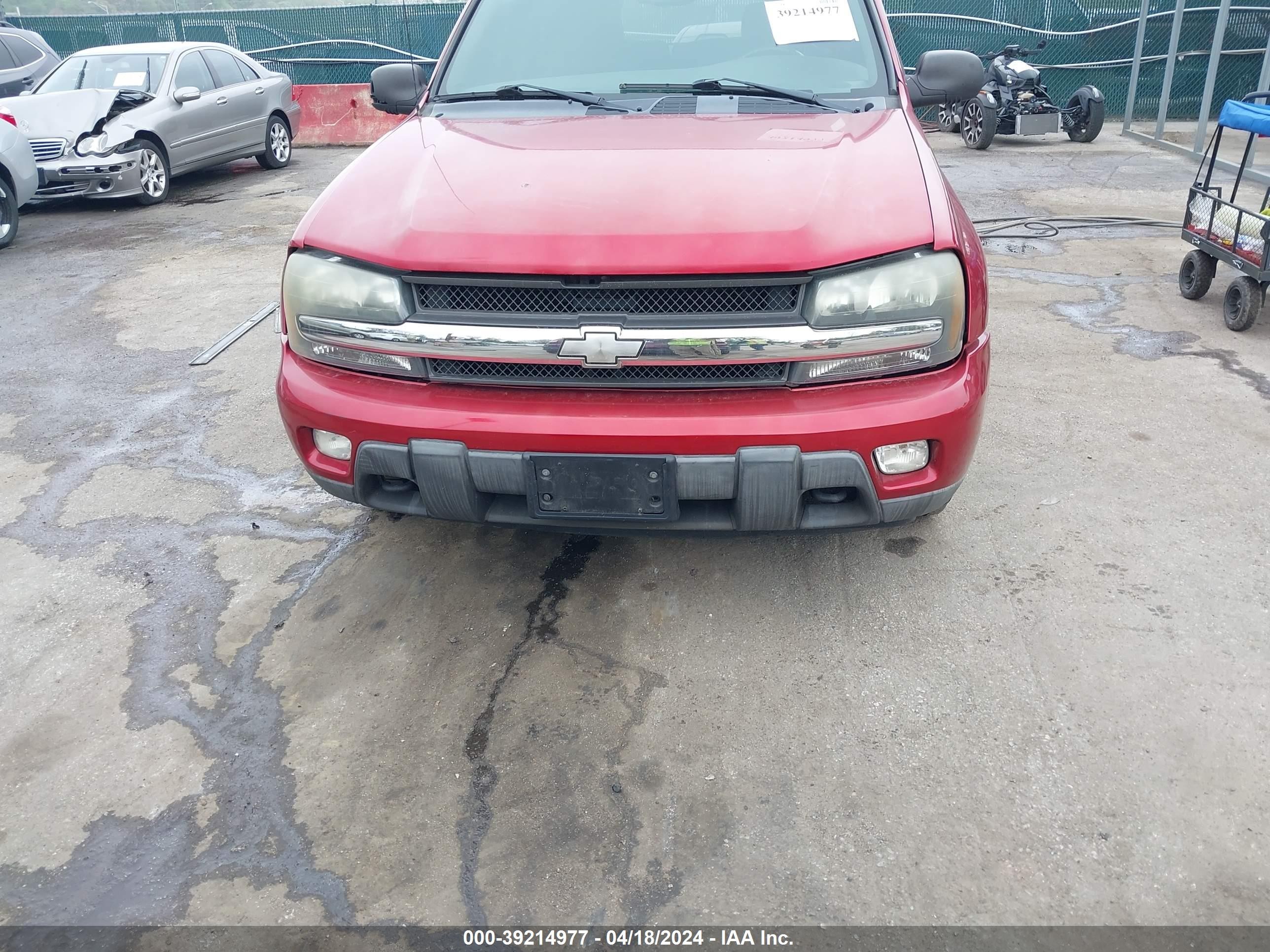 Photo 11 VIN: 1GNDT13S422258774 - CHEVROLET TRAILBLAZER 