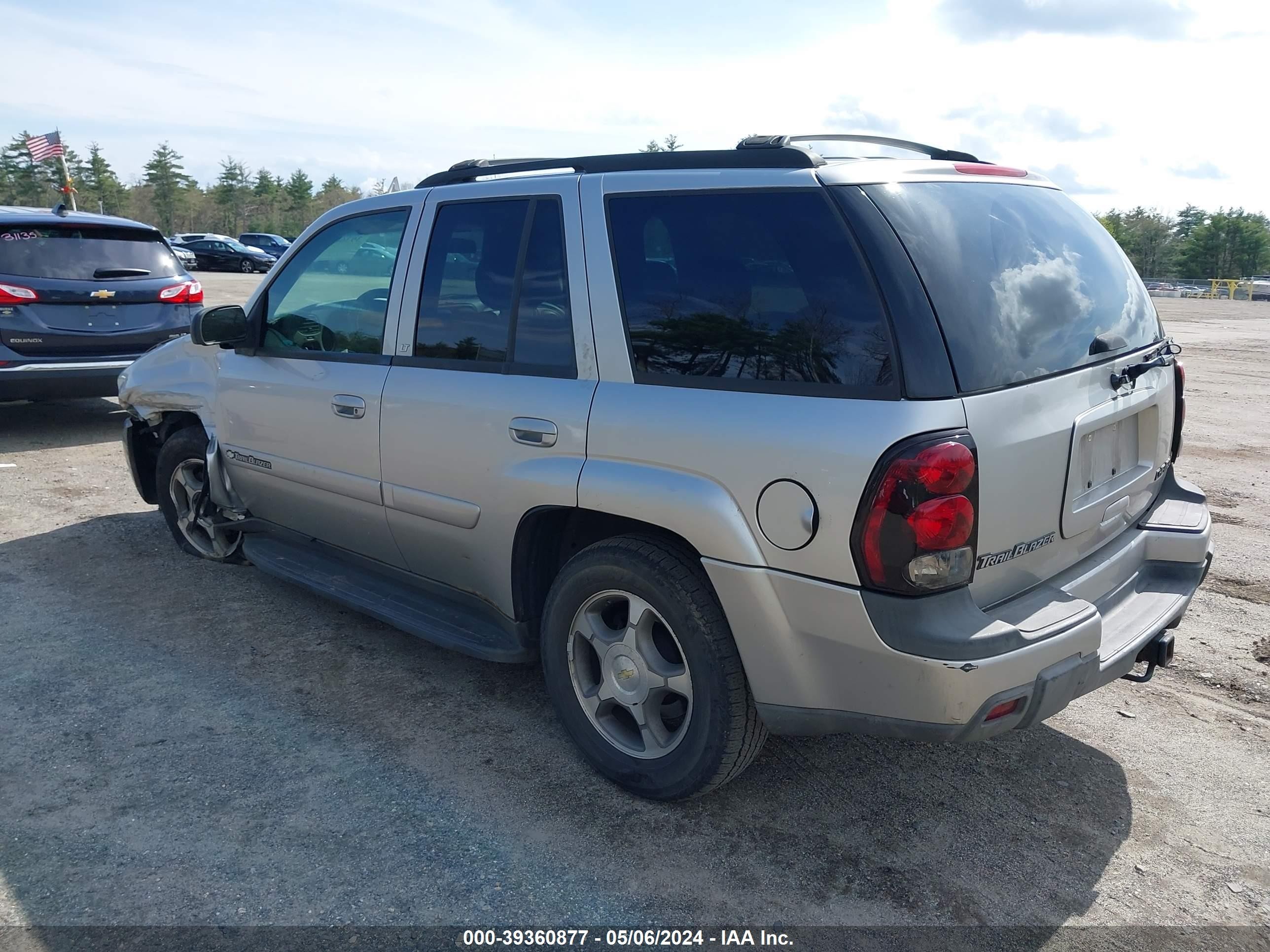 Photo 2 VIN: 1GNDT13S442272614 - CHEVROLET TRAILBLAZER 