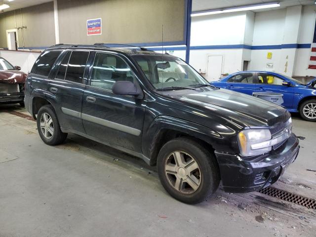 Photo 3 VIN: 1GNDT13S452304351 - CHEVROLET TRAILBLAZE 