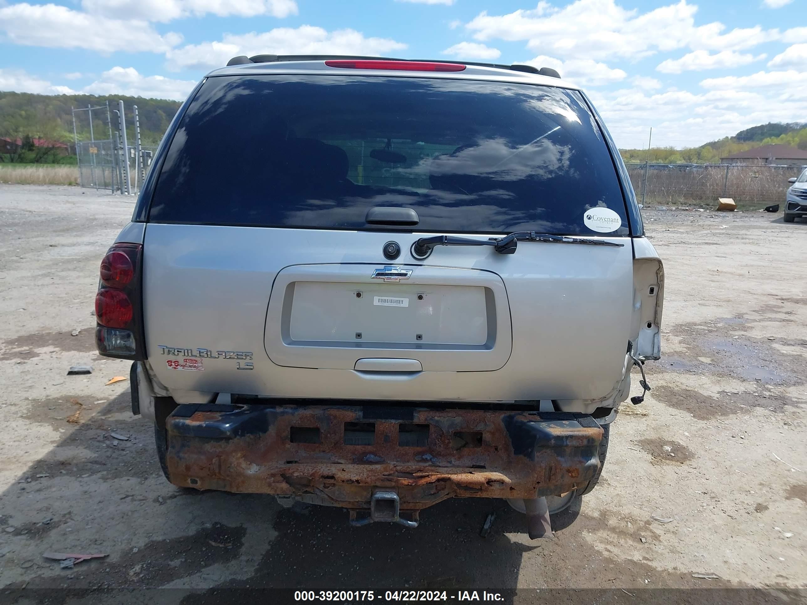 Photo 16 VIN: 1GNDT13S462229832 - CHEVROLET TRAILBLAZER 