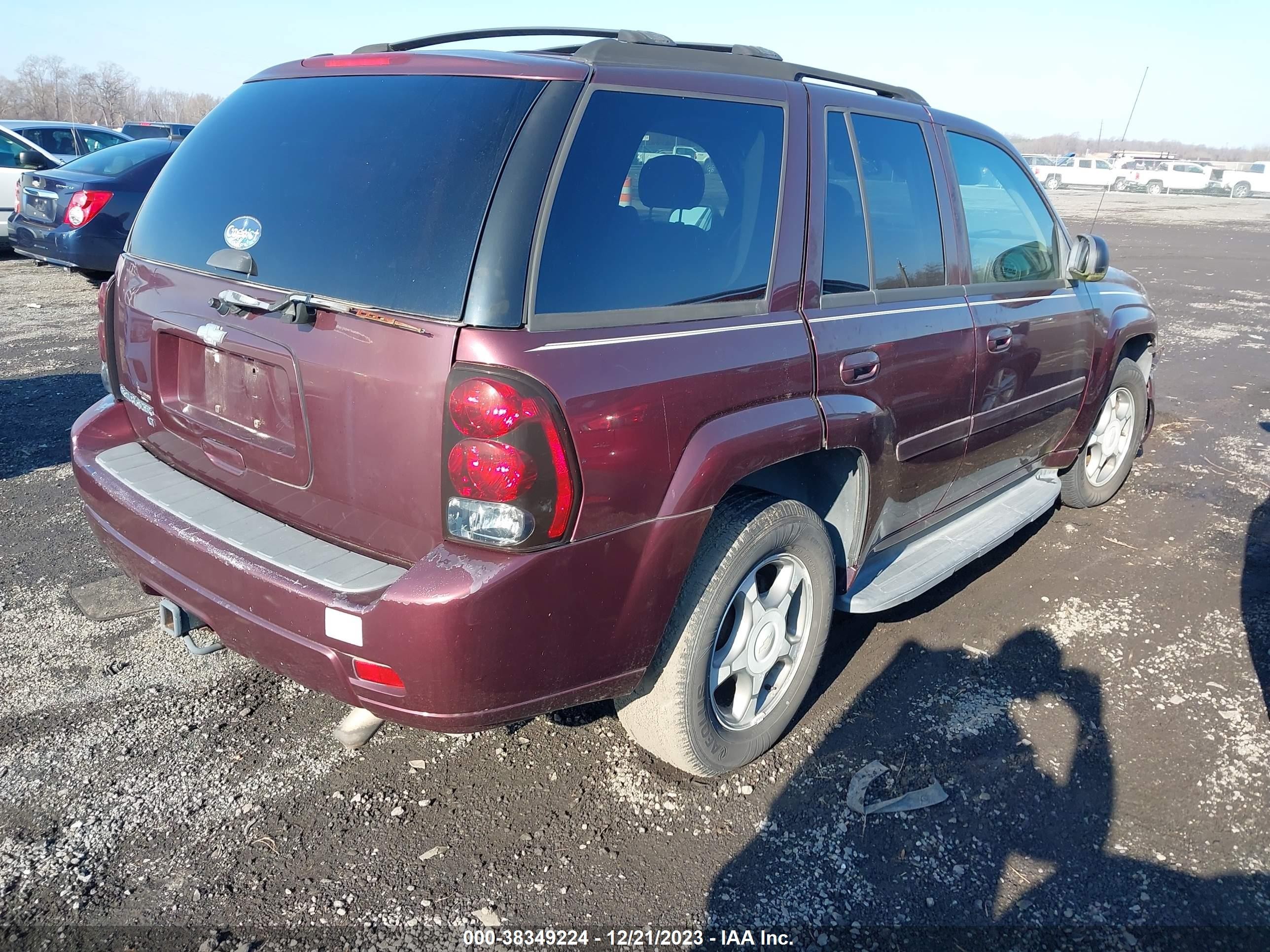 Photo 3 VIN: 1GNDT13S462303556 - CHEVROLET TRAILBLAZER 