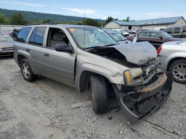 Photo 3 VIN: 1GNDT13S462358962 - CHEVROLET TRAILBLAZE 